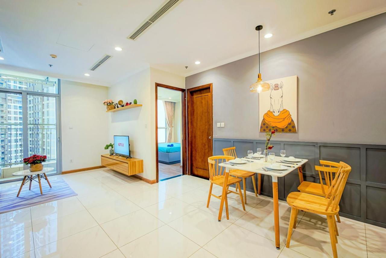Mott Haven Apart - Vinhomes Central Park, Landmark 81 Area & Ice Rink Хошимін Екстер'єр фото